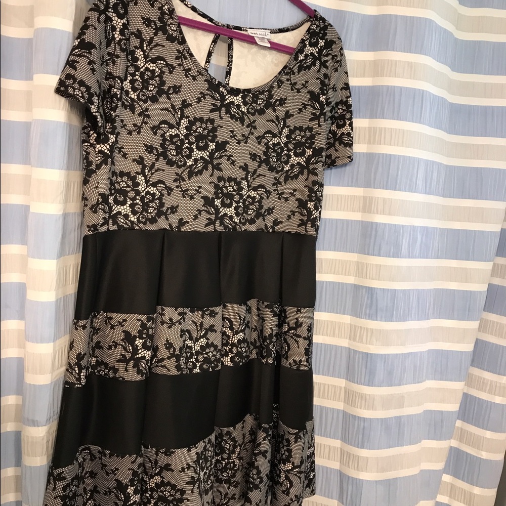 Black Lace Pattern Skater Dress