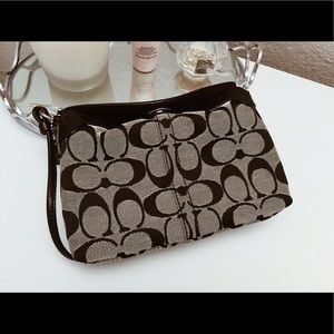 Coach clutch/wristlet