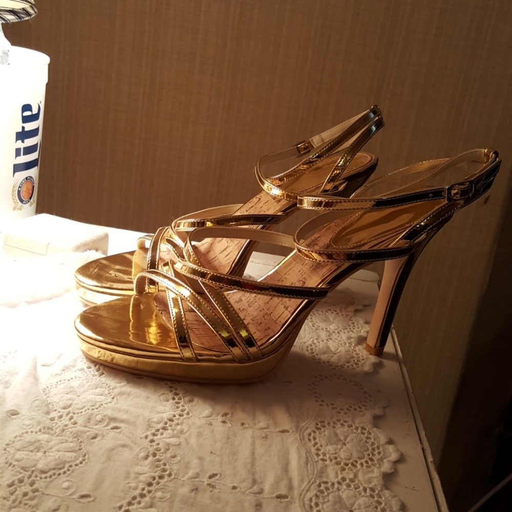 High heels - Picture 2 of 2