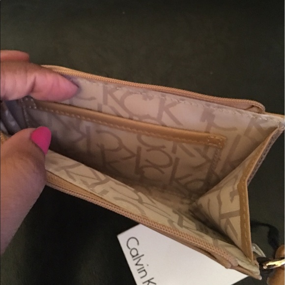 Calvin Klein Wrislet - NEW - Picture 3 of 3