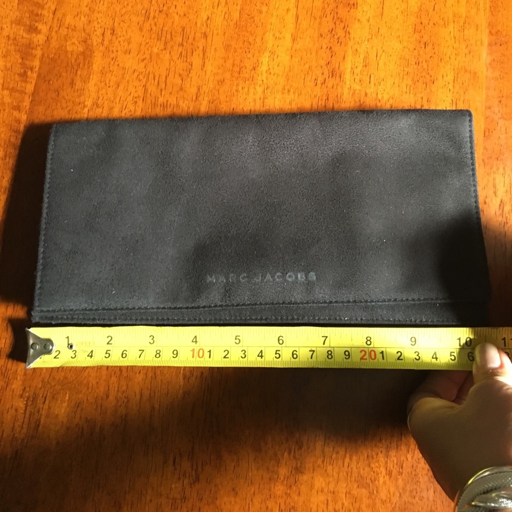 EUC Marc Jacobs clutch