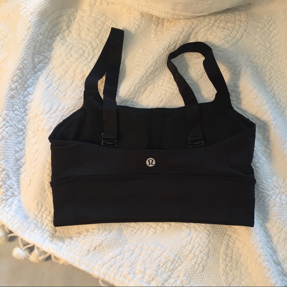 lululemon both ways bra, size 4 NWOT