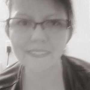 Meet your Posher, Raquel