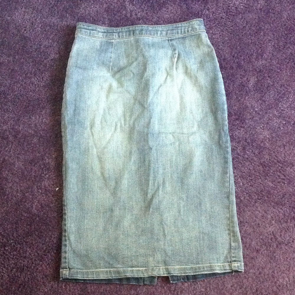 Denim pencil skirt