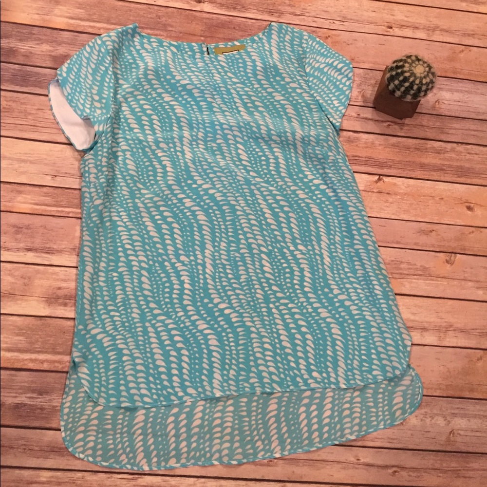 Elizabeth McKay Amanda Top