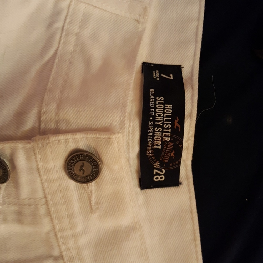 Shorts - Picture 3 of 3