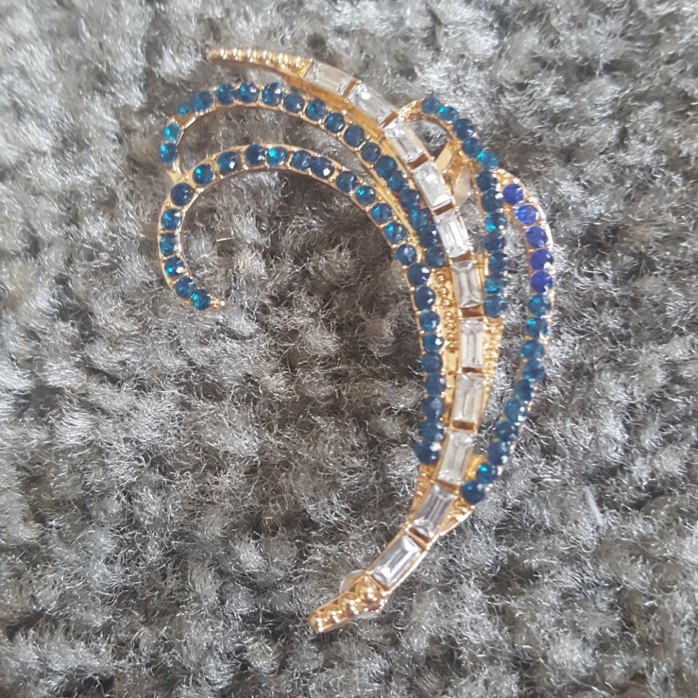 3/20 Ear cuff - Picture 2 of 4