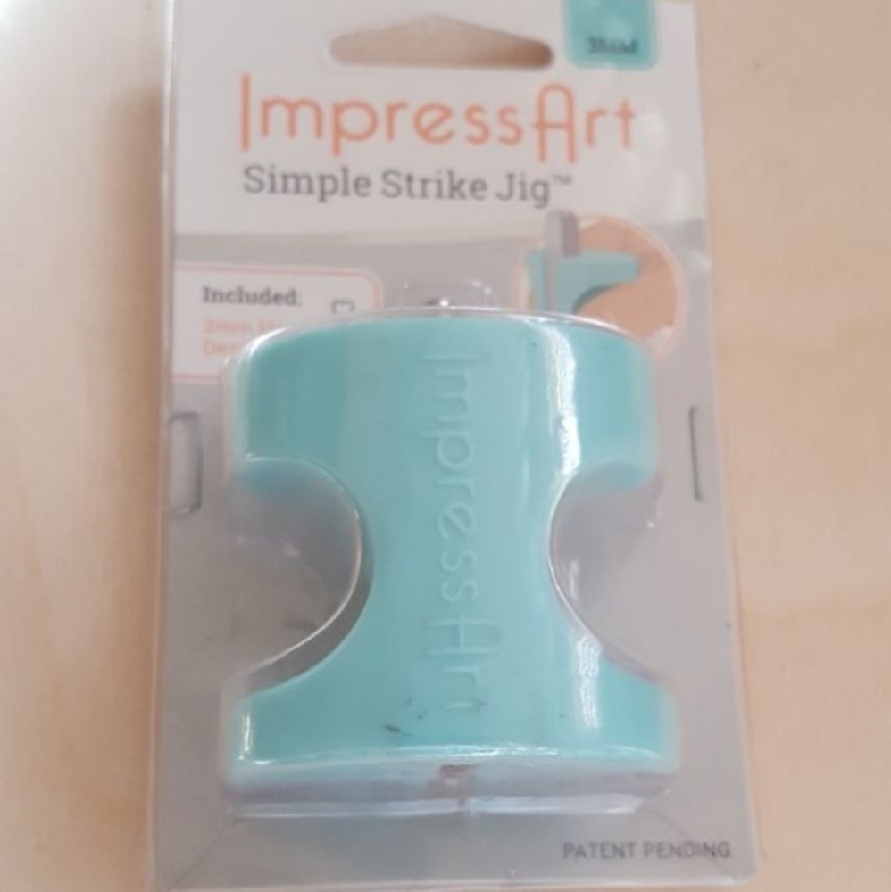 IMPRESSART SIMPLE STRIKE JIG 3MM HEART STAMP NEW
