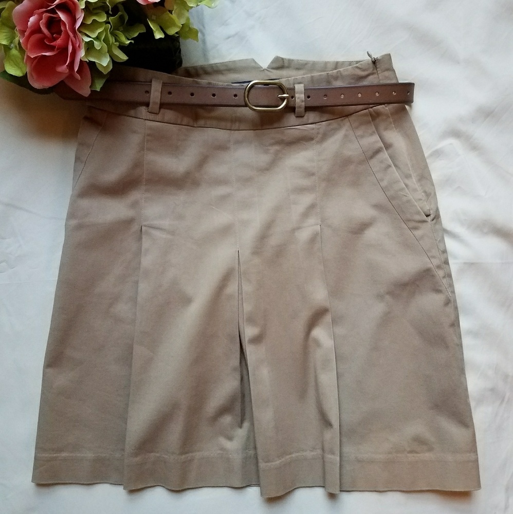 😍Zara chino skirt.