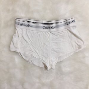 CALVIN KLEIN WHITE LOGO BOYSHORT UNDERWEAR