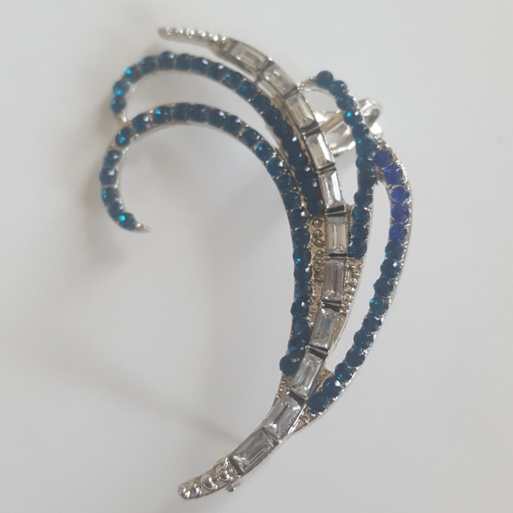 3/20 Ear cuff