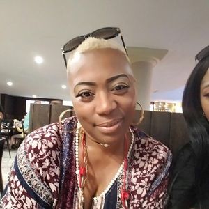 Meet your Posher, Jacqueline