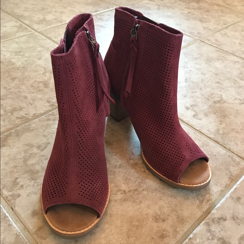 TOMS Women's Majorca Peep Toe Bootie