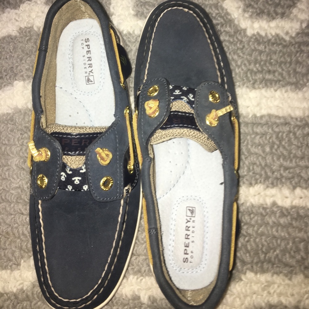 Adorable Navy Blue Sperry Topsiders. ⚓️