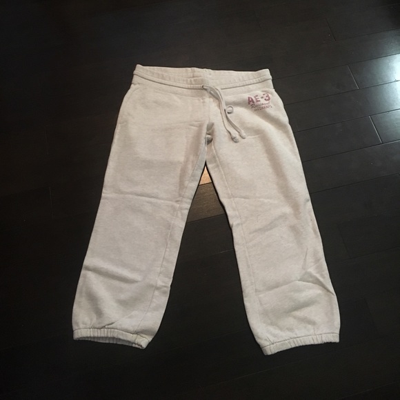 American Eagle Outfitters cropped sweats - Picture 1 of 4