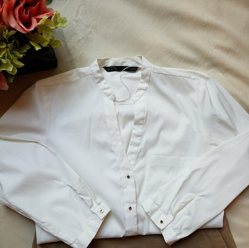 Sold. Zara button down shirt.
