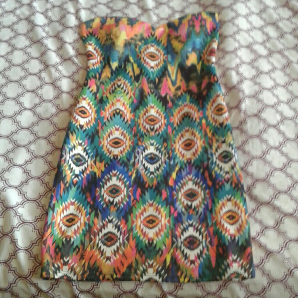 3 dresses - Picture 2 of 3