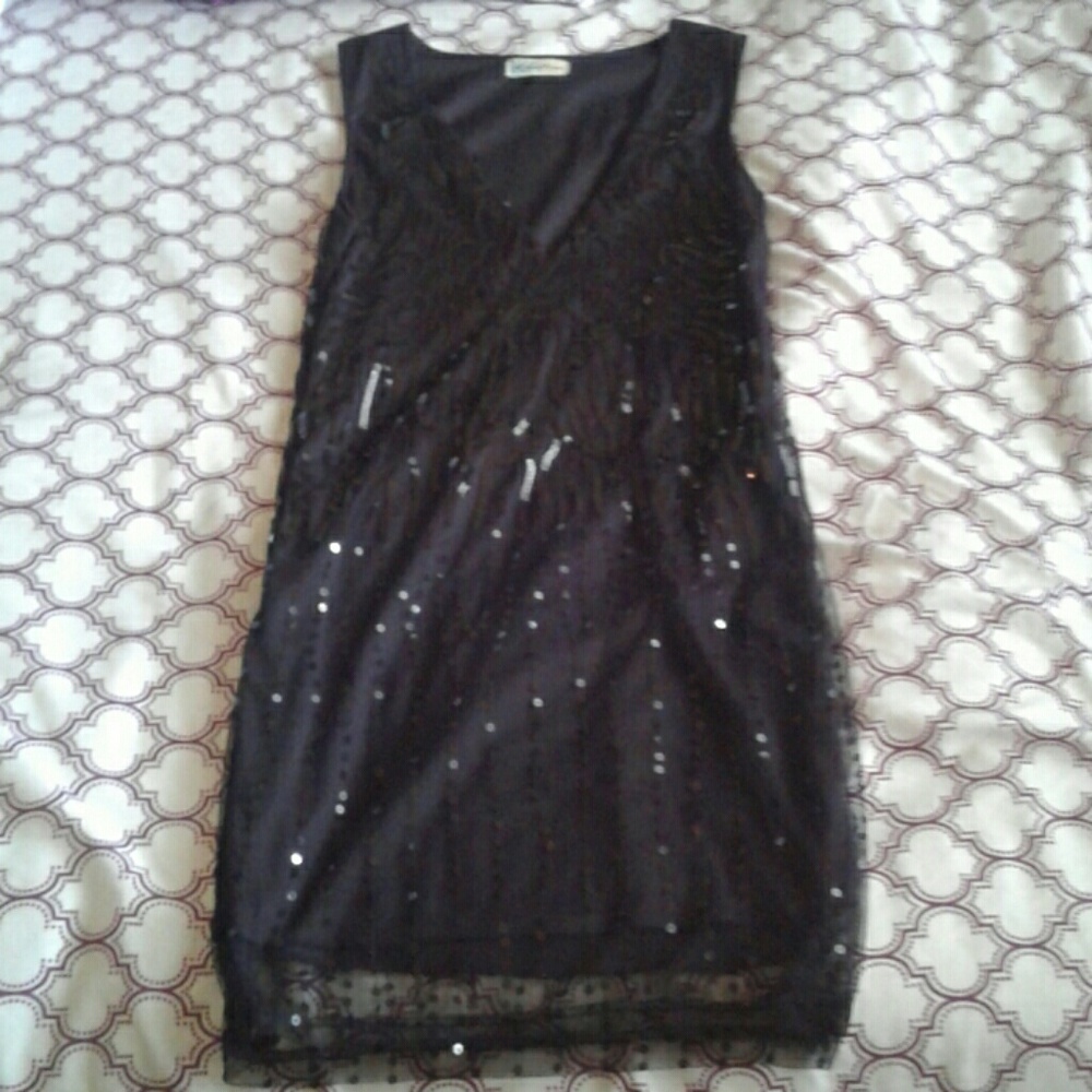 3 dresses - Picture 3 of 3