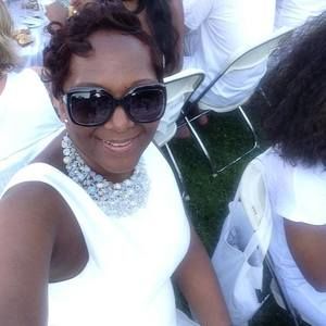 Meet your Posher, Dionne