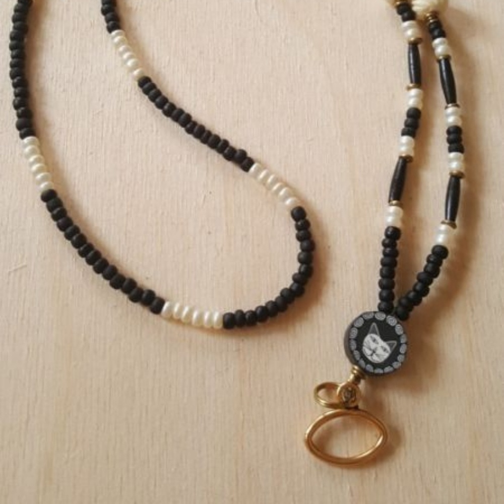 Moonbabies Cat white Black Beaded Lanyard New