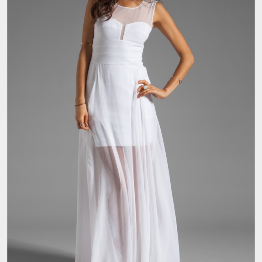 Gorgeous white BCBGMAXAZRIA long dress