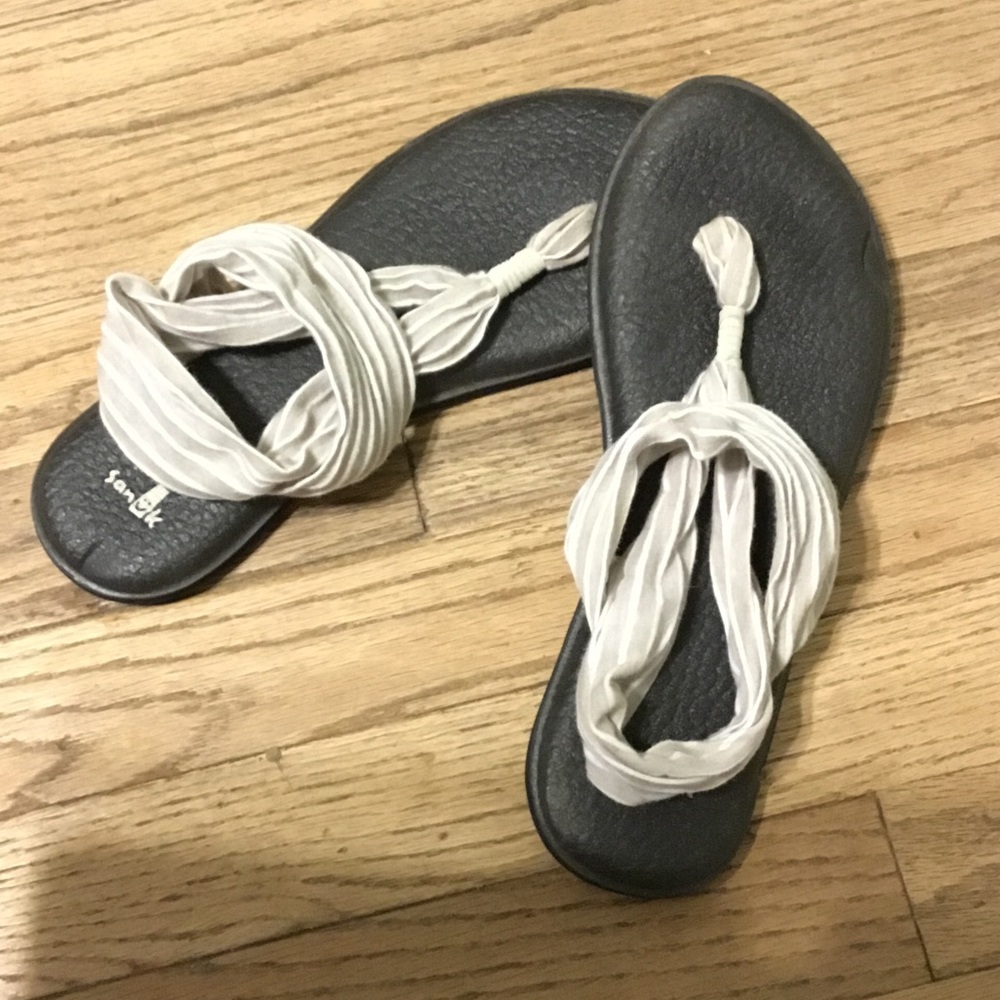Sanuk sandals