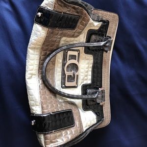Guess Purse!