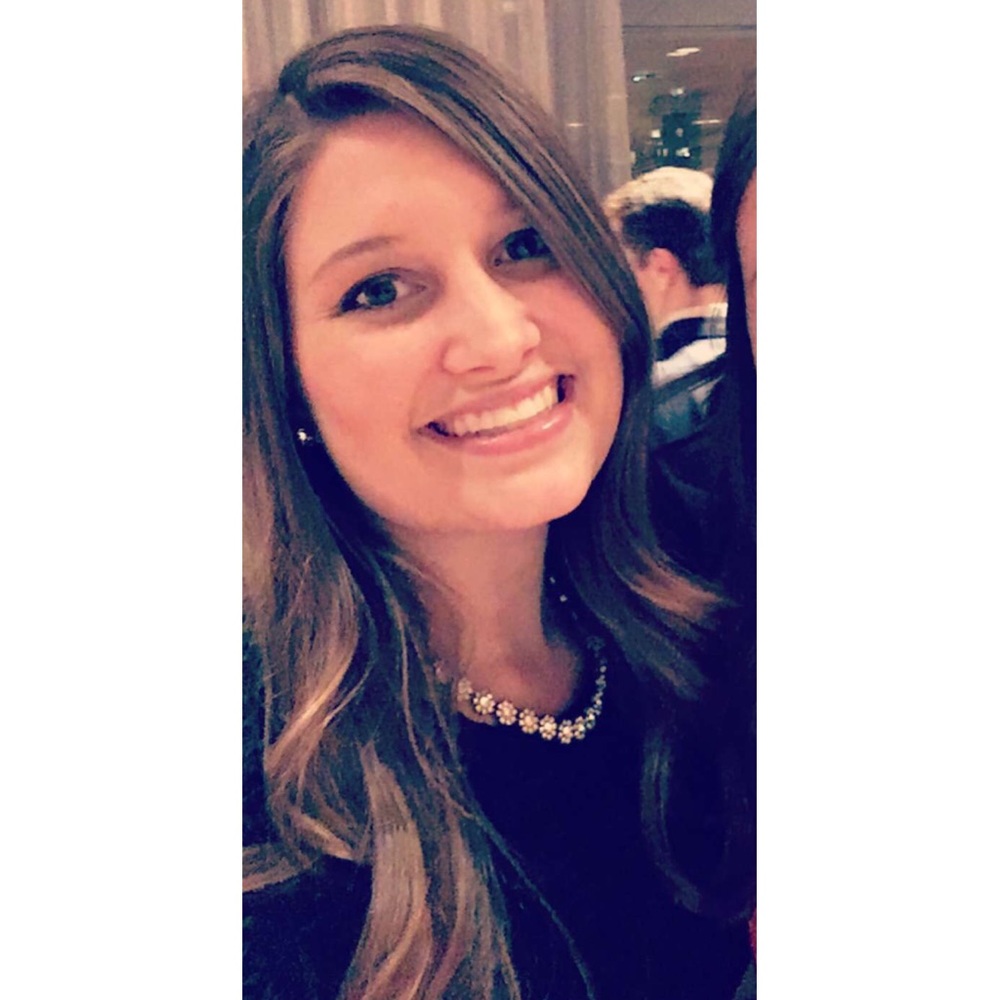 Meet your Posher, Courtney