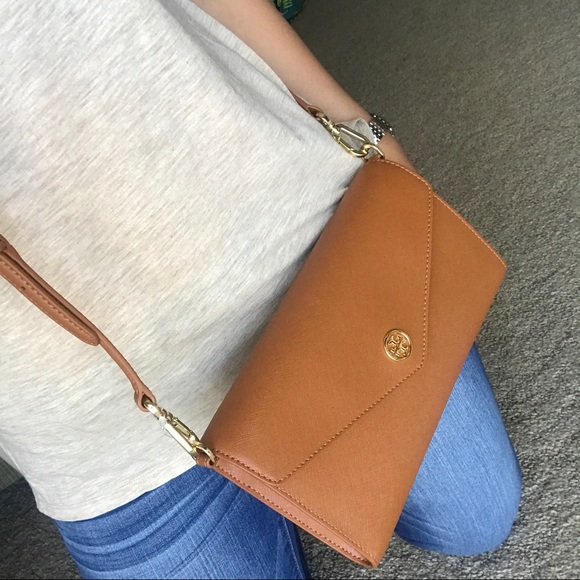 Tory Burch cross body - Picture 3 of 8