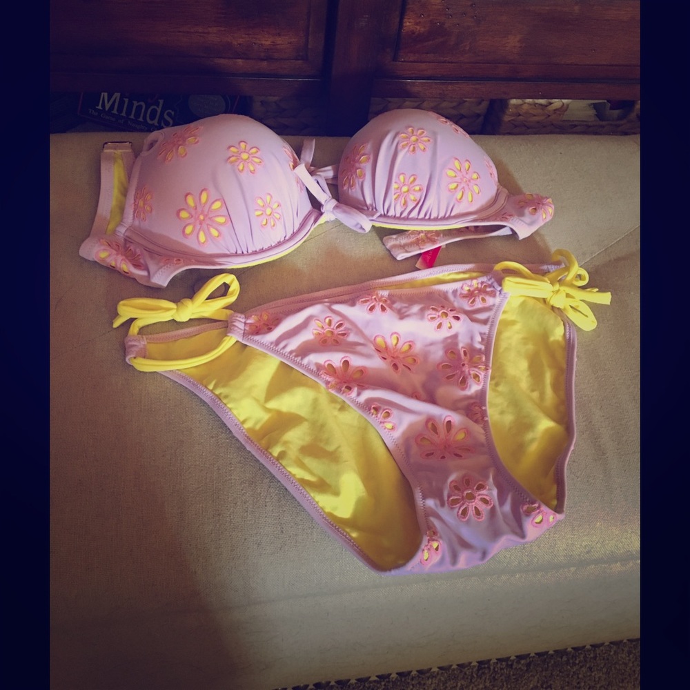Victoria's Secret lavender bikini set
