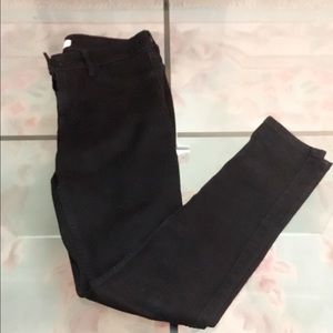 Hollister black jeans, that will make you look fab
