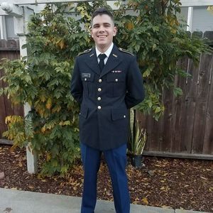 Meet your Posher, Riley