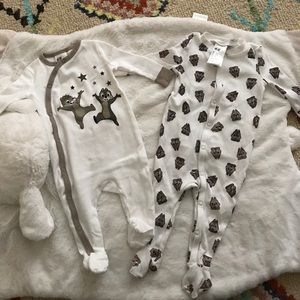 EUC 2 Pairs H&M Chip and Dale Infant PJs