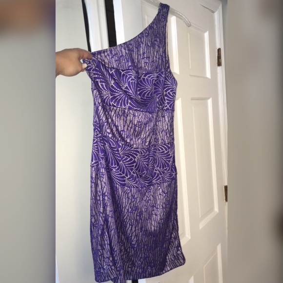 Purple Bebe dress - Never been worn - Picture 2 of 4