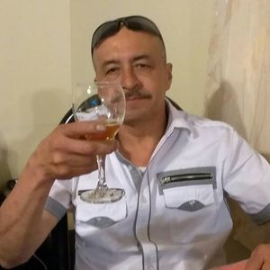 Meet your Posher, Roberto