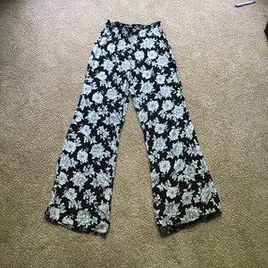 Comfy Brandy melville floral flare pants!