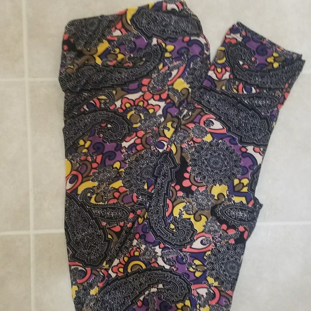Tc lularoe leggings