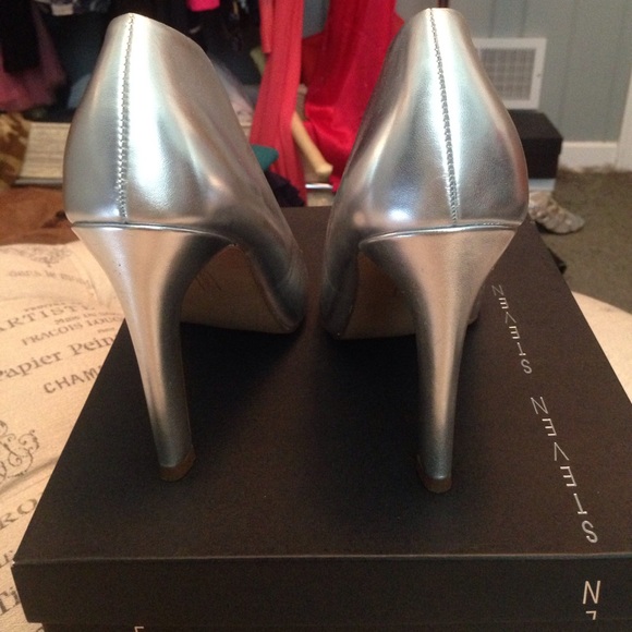 Steven by Steve Madden silver heels size 7.5 - Picture 4 of 6