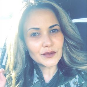 Meet your Posher, Ivette