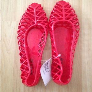 NWT red jellies