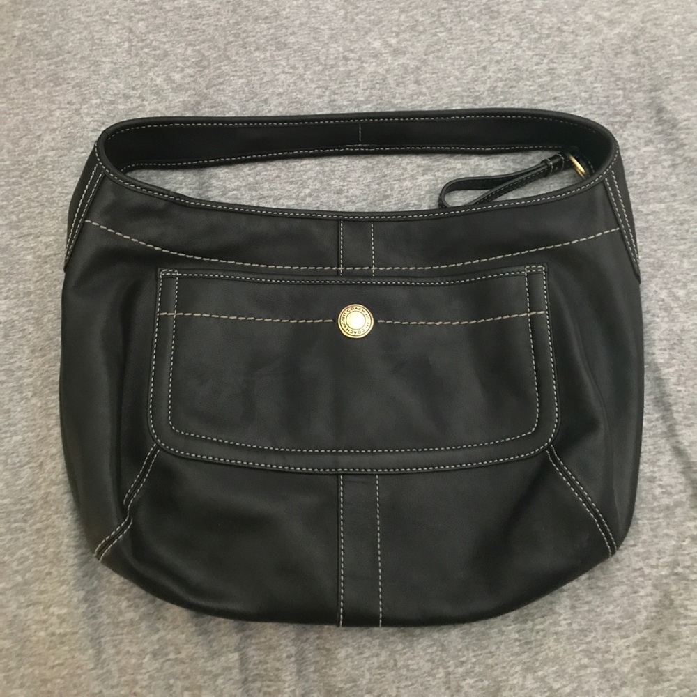 Black Classic Coach Pocketbook/ Shoulder Bag