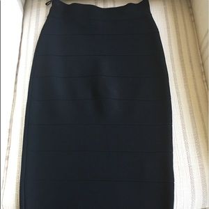 BCBG pencil skirt - size XS black