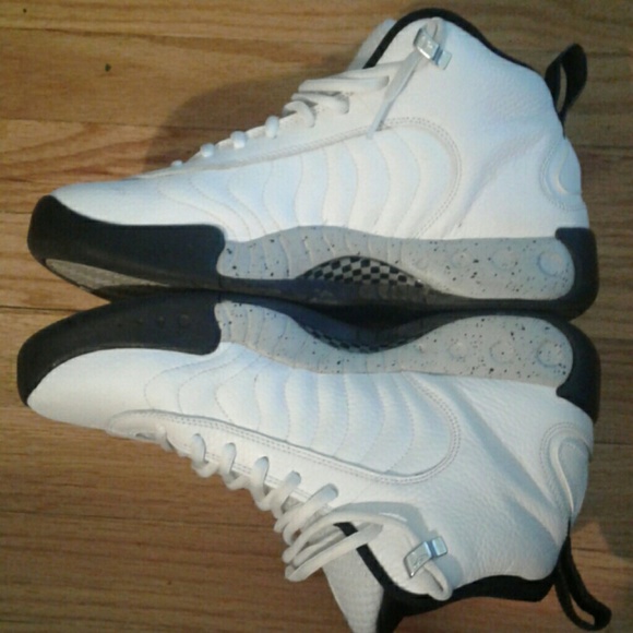 Jordans - Picture 4 of 5