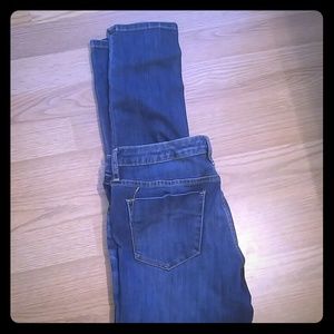 Mossimo low rise skinny jeans size 10 short