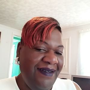 Meet your Posher, Tonya