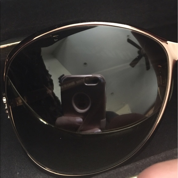 Roberto Cavalli Sunglasses - Picture 5 of 8