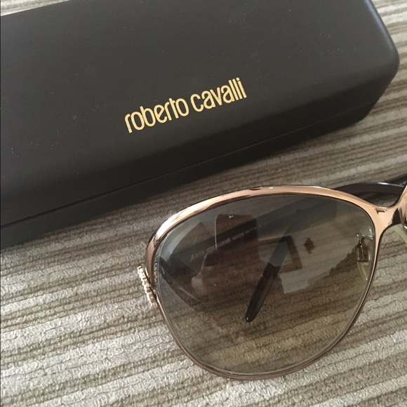 Roberto Cavalli Sunglasses - Picture 7 of 8