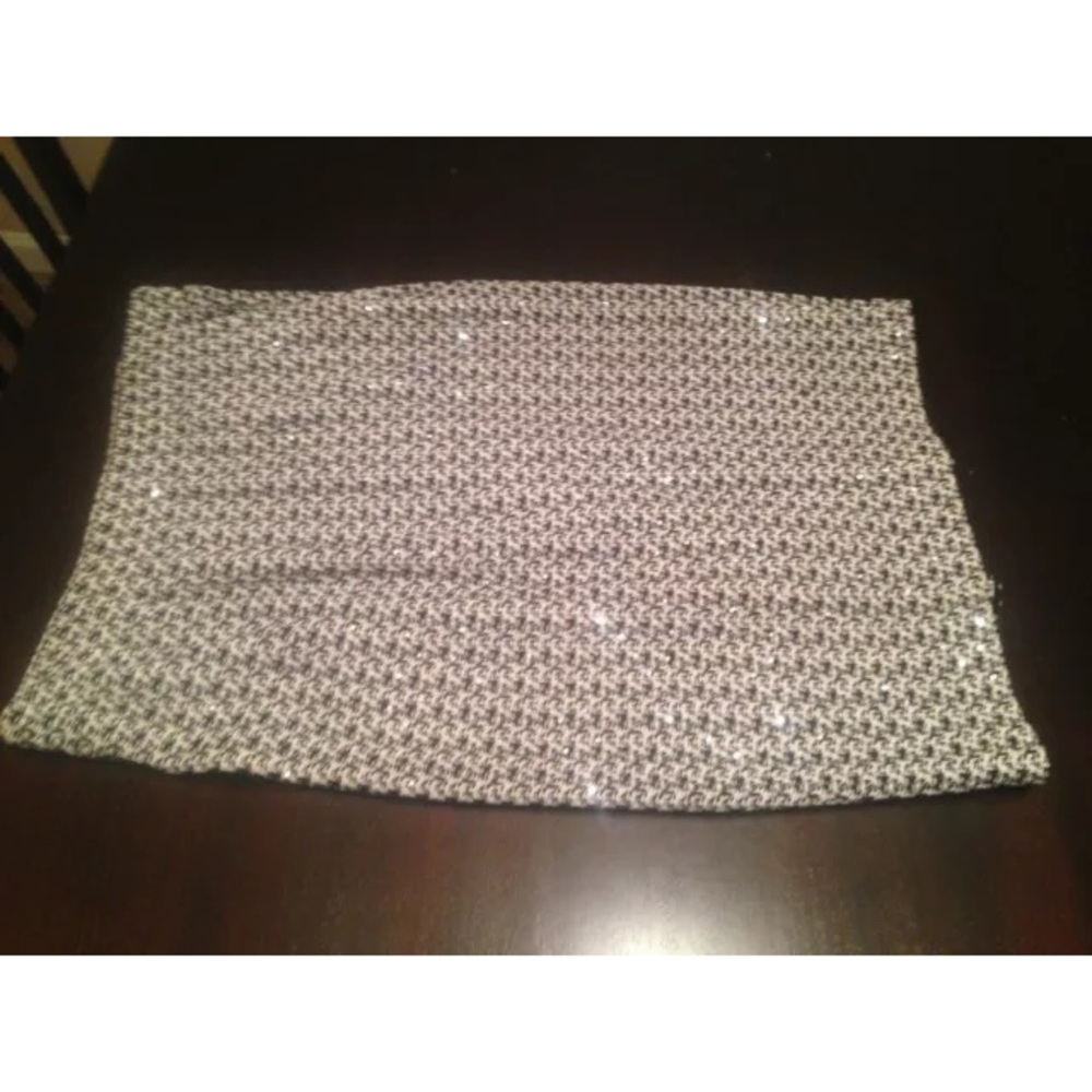 St John Evening Skirt Suit-Black &White,silver seq - Picture 5 of 7