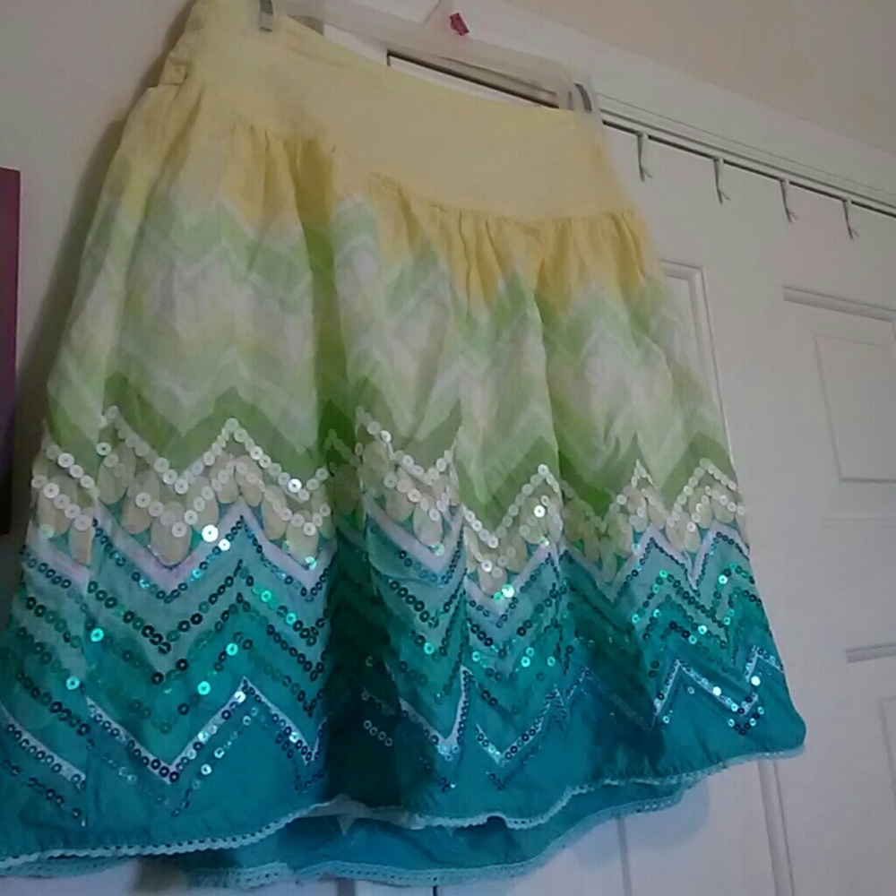 Justice skirt yellow green size 10