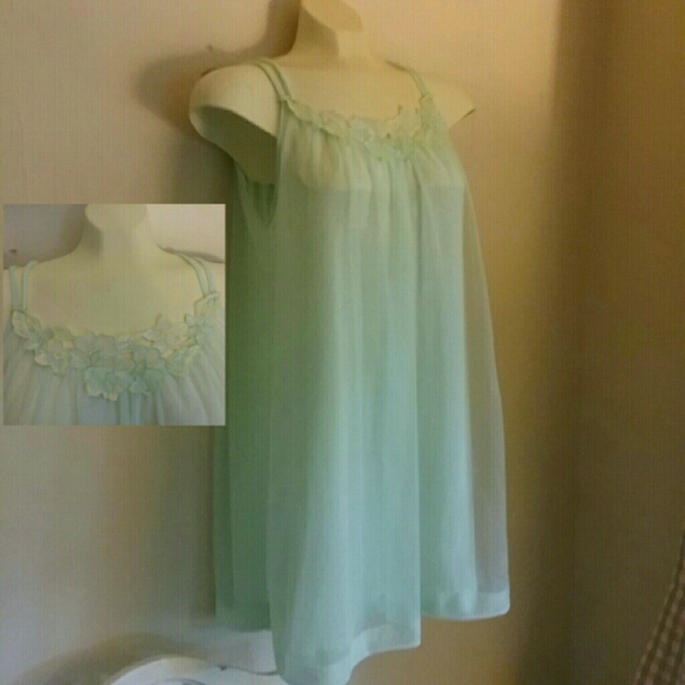 Vintage Miss Elaine nightie